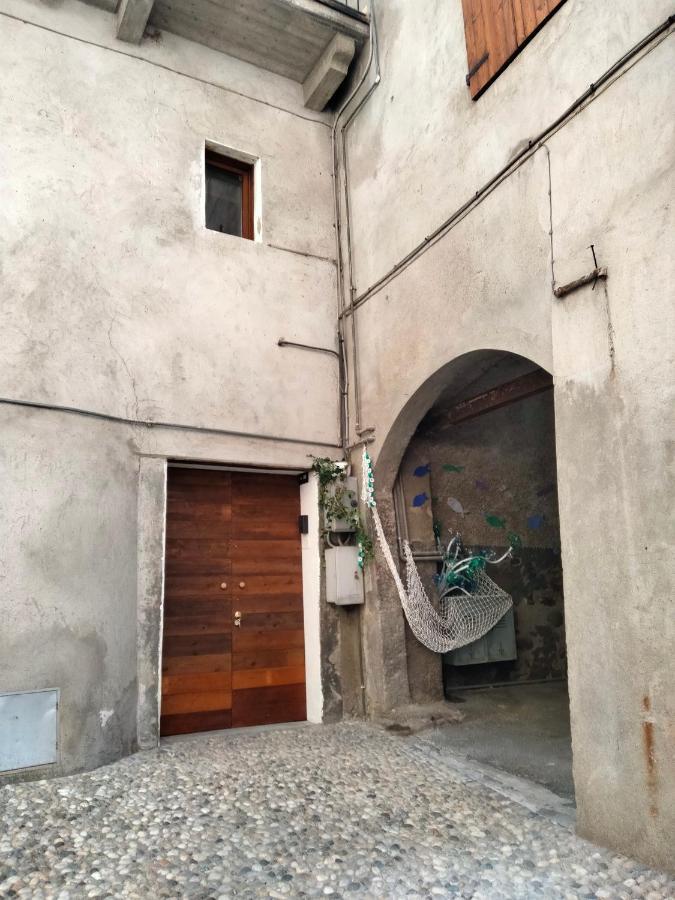 Villa Casa Storta - Cycle Garage Con Biciclette Pisogne Exterior foto